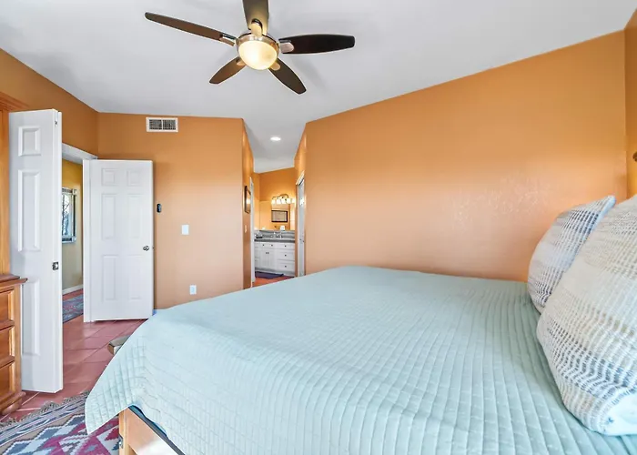 Holiday home Gorgeous Mountain & Views Pools & Hot Tubs Tucson