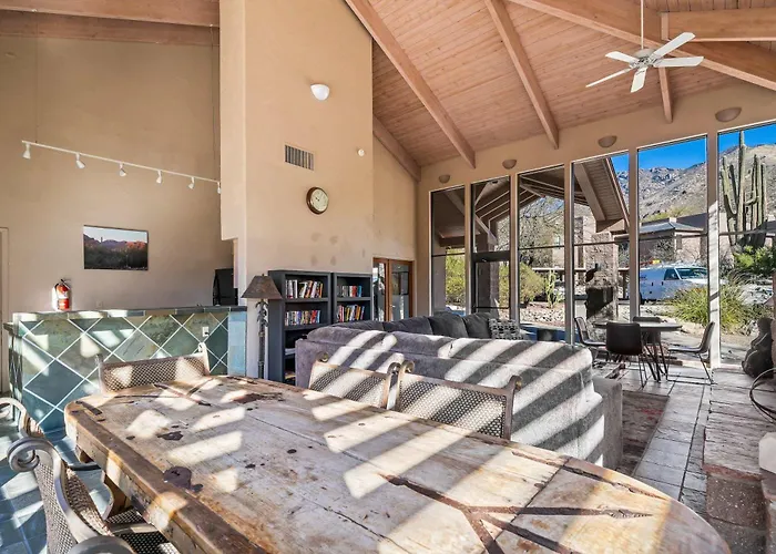 Gorgeous Mountain & Views Pools & Hot Tubs Holiday home